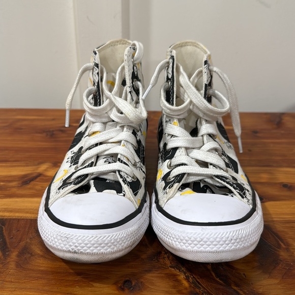 Converse Chuck Taylor All Star Hi Top Animal Print Gorilla Ape Banana Sneakers - Picture 4 of 8